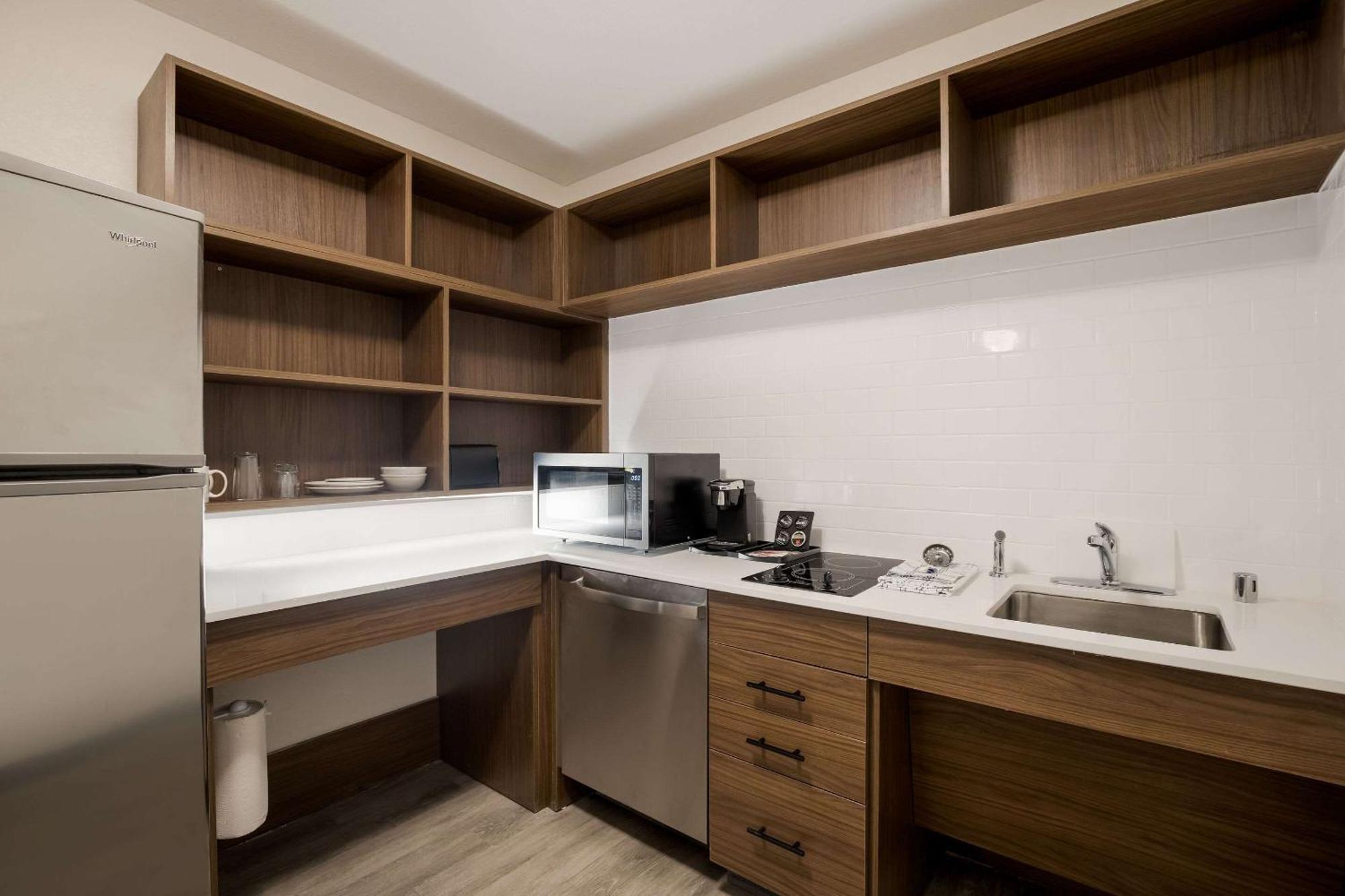 Everhome Suites コロナ エクステリア 写真